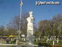 [P11] Faleza Calarasilor - Parcul Central - bustul lui Mihai Viteazul » foto by valimi
 - 
<span class="allrVoted glyphicon glyphicon-heart hidden" id="av162273"></span>
<a class="m-l-10 hidden" id="sv162273" onclick="voting_Foto_DelVot(,162273,8054)" role="button">șterge vot <span class="glyphicon glyphicon-remove"></span></a>
<a id="v9162273" class=" c-red"  onclick="voting_Foto_SetVot(162273)" role="button"><span class="glyphicon glyphicon-heart-empty"></span> <b>LIKE</b> = Votează poza</a> <img class="hidden"  id="f162273W9" src="/imagini/loader.gif" border="0" /><span class="AjErrMes hidden" id="e162273ErM"></span>