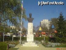 [P13] Faleza Calarasilor - Parcul Central - bustul lui Ferdinand » foto by valimi
 - 
<span class="allrVoted glyphicon glyphicon-heart hidden" id="av162276"></span>
<a class="m-l-10 hidden" id="sv162276" onclick="voting_Foto_DelVot(,162276,8054)" role="button">șterge vot <span class="glyphicon glyphicon-remove"></span></a>
<a id="v9162276" class=" c-red"  onclick="voting_Foto_SetVot(162276)" role="button"><span class="glyphicon glyphicon-heart-empty"></span> <b>LIKE</b> = Votează poza</a> <img class="hidden"  id="f162276W9" src="/imagini/loader.gif" border="0" /><span class="AjErrMes hidden" id="e162276ErM"></span>