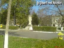 [P15] Faleza Calarasilor - Parcul Central - monumentul comemorativ al victimelor scufundarii salupui Teleorman » foto by valimi
 - 
<span class="allrVoted glyphicon glyphicon-heart hidden" id="av162278"></span>
<a class="m-l-10 hidden" id="sv162278" onclick="voting_Foto_DelVot(,162278,8054)" role="button">șterge vot <span class="glyphicon glyphicon-remove"></span></a>
<a id="v9162278" class=" c-red"  onclick="voting_Foto_SetVot(162278)" role="button"><span class="glyphicon glyphicon-heart-empty"></span> <b>LIKE</b> = Votează poza</a> <img class="hidden"  id="f162278W9" src="/imagini/loader.gif" border="0" /><span class="AjErrMes hidden" id="e162278ErM"></span>