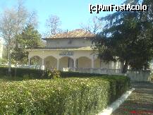 [P18] Faleza Calarasilor - Parcul Central - Biblioteca Judeteana Calarasi, intr-un capat al parcului » foto by valimi
 - 
<span class="allrVoted glyphicon glyphicon-heart hidden" id="av162284"></span>
<a class="m-l-10 hidden" id="sv162284" onclick="voting_Foto_DelVot(,162284,8054)" role="button">șterge vot <span class="glyphicon glyphicon-remove"></span></a>
<a id="v9162284" class=" c-red"  onclick="voting_Foto_SetVot(162284)" role="button"><span class="glyphicon glyphicon-heart-empty"></span> <b>LIKE</b> = Votează poza</a> <img class="hidden"  id="f162284W9" src="/imagini/loader.gif" border="0" /><span class="AjErrMes hidden" id="e162284ErM"></span>