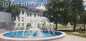 [P31] <strong>Muzeul Regiunii Porțile de Fier, la intrare. </strong> » foto by Aurici
 - 
<span class="allrVoted glyphicon glyphicon-heart hidden" id="av1177458"></span>
<a class="m-l-10 hidden" id="sv1177458" onclick="voting_Foto_DelVot(,1177458,8064)" role="button">șterge vot <span class="glyphicon glyphicon-remove"></span></a>
<a id="v91177458" class=" c-red"  onclick="voting_Foto_SetVot(1177458)" role="button"><span class="glyphicon glyphicon-heart-empty"></span> <b>LIKE</b> = Votează poza</a> <img class="hidden"  id="f1177458W9" src="/imagini/loader.gif" border="0" /><span class="AjErrMes hidden" id="e1177458ErM"></span>