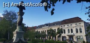 [P46] <strong>Parcul Tudor Vladimirescu, mărginit de clădiri de patrimoniu, unde găsiți busturile lui Traian și Decebal.</strong> » foto by Aurici
 - 
<span class="allrVoted glyphicon glyphicon-heart hidden" id="av1177473"></span>
<a class="m-l-10 hidden" id="sv1177473" onclick="voting_Foto_DelVot(,1177473,8064)" role="button">șterge vot <span class="glyphicon glyphicon-remove"></span></a>
<a id="v91177473" class=" c-red"  onclick="voting_Foto_SetVot(1177473)" role="button"><span class="glyphicon glyphicon-heart-empty"></span> <b>LIKE</b> = Votează poza</a> <img class="hidden"  id="f1177473W9" src="/imagini/loader.gif" border="0" /><span class="AjErrMes hidden" id="e1177473ErM"></span>