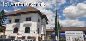[P50] Casă monument, actualmente un centru de dializă. » foto by Aurici
 - 
<span class="allrVoted glyphicon glyphicon-heart hidden" id="av1177477"></span>
<a class="m-l-10 hidden" id="sv1177477" onclick="voting_Foto_DelVot(,1177477,8064)" role="button">șterge vot <span class="glyphicon glyphicon-remove"></span></a>
<a id="v91177477" class=" c-red"  onclick="voting_Foto_SetVot(1177477)" role="button"><span class="glyphicon glyphicon-heart-empty"></span> <b>LIKE</b> = Votează poza</a> <img class="hidden"  id="f1177477W9" src="/imagini/loader.gif" border="0" /><span class="AjErrMes hidden" id="e1177477ErM"></span>