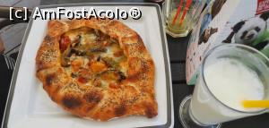 [P55] Pide și ayran la Ada Kaleh. » foto by Aurici
 - 
<span class="allrVoted glyphicon glyphicon-heart hidden" id="av1177482"></span>
<a class="m-l-10 hidden" id="sv1177482" onclick="voting_Foto_DelVot(,1177482,8064)" role="button">șterge vot <span class="glyphicon glyphicon-remove"></span></a>
<a id="v91177482" class=" c-red"  onclick="voting_Foto_SetVot(1177482)" role="button"><span class="glyphicon glyphicon-heart-empty"></span> <b>LIKE</b> = Votează poza</a> <img class="hidden"  id="f1177482W9" src="/imagini/loader.gif" border="0" /><span class="AjErrMes hidden" id="e1177482ErM"></span>