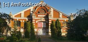 [P07] Hala Radu Negru, o clădire de patrimoniu, acum sediu pentru magazine chinezești. » foto by Aurici
 - 
<span class="allrVoted glyphicon glyphicon-heart hidden" id="av1177434"></span>
<a class="m-l-10 hidden" id="sv1177434" onclick="voting_Foto_DelVot(,1177434,8064)" role="button">șterge vot <span class="glyphicon glyphicon-remove"></span></a>
<a id="v91177434" class=" c-red"  onclick="voting_Foto_SetVot(1177434)" role="button"><span class="glyphicon glyphicon-heart-empty"></span> <b>LIKE</b> = Votează poza</a> <img class="hidden"  id="f1177434W9" src="/imagini/loader.gif" border="0" /><span class="AjErrMes hidden" id="e1177434ErM"></span>