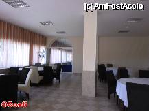 [P10] Imagine din cea de-a doua sală aflată la parterul clădirii noi a Hotelului Cosmo » foto by Costi
 - 
<span class="allrVoted glyphicon glyphicon-heart hidden" id="av336201"></span>
<a class="m-l-10 hidden" id="sv336201" onclick="voting_Foto_DelVot(,336201,8071)" role="button">șterge vot <span class="glyphicon glyphicon-remove"></span></a>
<a id="v9336201" class=" c-red"  onclick="voting_Foto_SetVot(336201)" role="button"><span class="glyphicon glyphicon-heart-empty"></span> <b>LIKE</b> = Votează poza</a> <img class="hidden"  id="f336201W9" src="/imagini/loader.gif" border="0" /><span class="AjErrMes hidden" id="e336201ErM"></span>