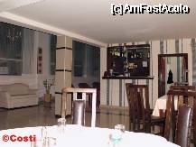 [P08] Imagine din restaurantul Hotelului Cosmo, care are program non-stop » foto by Costi
 - 
<span class="allrVoted glyphicon glyphicon-heart hidden" id="av336199"></span>
<a class="m-l-10 hidden" id="sv336199" onclick="voting_Foto_DelVot(,336199,8071)" role="button">șterge vot <span class="glyphicon glyphicon-remove"></span></a>
<a id="v9336199" class=" c-red"  onclick="voting_Foto_SetVot(336199)" role="button"><span class="glyphicon glyphicon-heart-empty"></span> <b>LIKE</b> = Votează poza</a> <img class="hidden"  id="f336199W9" src="/imagini/loader.gif" border="0" /><span class="AjErrMes hidden" id="e336199ErM"></span>