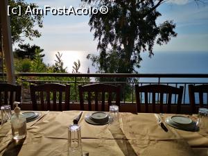 [P30] Taverna Panorama, Kalamitsi; aproape apus de soare » foto by crismis
 - 
<span class="allrVoted glyphicon glyphicon-heart hidden" id="av1260212"></span>
<a class="m-l-10 hidden" id="sv1260212" onclick="voting_Foto_DelVot(,1260212,8082)" role="button">șterge vot <span class="glyphicon glyphicon-remove"></span></a>
<a id="v91260212" class=" c-red"  onclick="voting_Foto_SetVot(1260212)" role="button"><span class="glyphicon glyphicon-heart-empty"></span> <b>LIKE</b> = Votează poza</a> <img class="hidden"  id="f1260212W9" src="/imagini/loader.gif" border="0" /><span class="AjErrMes hidden" id="e1260212ErM"></span>
