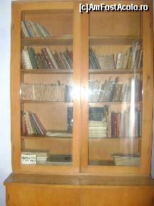[P17] Casa Memoriala George Cosbuc Nasaud - biblioteca poetului » foto by biancuta
 - 
<span class="allrVoted glyphicon glyphicon-heart hidden" id="av170650"></span>
<a class="m-l-10 hidden" id="sv170650" onclick="voting_Foto_DelVot(,170650,8085)" role="button">șterge vot <span class="glyphicon glyphicon-remove"></span></a>
<a id="v9170650" class=" c-red"  onclick="voting_Foto_SetVot(170650)" role="button"><span class="glyphicon glyphicon-heart-empty"></span> <b>LIKE</b> = Votează poza</a> <img class="hidden"  id="f170650W9" src="/imagini/loader.gif" border="0" /><span class="AjErrMes hidden" id="e170650ErM"></span>