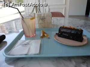 [P15] Pitești - Ciocolaterie-Cofetărie MAYORE. Prăjitura Cafetina și limonada cu miere. » foto by iulianic
 - 
<span class="allrVoted glyphicon glyphicon-heart hidden" id="av1376541"></span>
<a class="m-l-10 hidden" id="sv1376541" onclick="voting_Foto_DelVot(,1376541,8103)" role="button">șterge vot <span class="glyphicon glyphicon-remove"></span></a>
<a id="v91376541" class=" c-red"  onclick="voting_Foto_SetVot(1376541)" role="button"><span class="glyphicon glyphicon-heart-empty"></span> <b>LIKE</b> = Votează poza</a> <img class="hidden"  id="f1376541W9" src="/imagini/loader.gif" border="0" /><span class="AjErrMes hidden" id="e1376541ErM"></span>