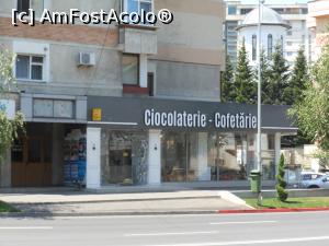 [P02] Pitești - Ciocolaterie-Cofetărie MAYORE. Vedere din Strada C. A. Rosetti. » foto by iulianic
 - 
<span class="allrVoted glyphicon glyphicon-heart hidden" id="av1376528"></span>
<a class="m-l-10 hidden" id="sv1376528" onclick="voting_Foto_DelVot(,1376528,8103)" role="button">șterge vot <span class="glyphicon glyphicon-remove"></span></a>
<a id="v91376528" class=" c-red"  onclick="voting_Foto_SetVot(1376528)" role="button"><span class="glyphicon glyphicon-heart-empty"></span> <b>LIKE</b> = Votează poza</a> <img class="hidden"  id="f1376528W9" src="/imagini/loader.gif" border="0" /><span class="AjErrMes hidden" id="e1376528ErM"></span>