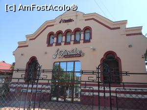 [P22] Pitești - Zavaidoc Restaurant. » foto by iulianic
 - 
<span class="allrVoted glyphicon glyphicon-heart hidden" id="av1376548"></span>
<a class="m-l-10 hidden" id="sv1376548" onclick="voting_Foto_DelVot(,1376548,8103)" role="button">șterge vot <span class="glyphicon glyphicon-remove"></span></a>
<a id="v91376548" class=" c-red"  onclick="voting_Foto_SetVot(1376548)" role="button"><span class="glyphicon glyphicon-heart-empty"></span> <b>LIKE</b> = Votează poza</a> <img class="hidden"  id="f1376548W9" src="/imagini/loader.gif" border="0" /><span class="AjErrMes hidden" id="e1376548ErM"></span>