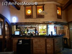 [P11] Pitești, Restaurant Trattoria, Barul cu de toate » foto by mprofeanu
 - 
<span class="allrVoted glyphicon glyphicon-heart hidden" id="av1279512"></span>
<a class="m-l-10 hidden" id="sv1279512" onclick="voting_Foto_DelVot(,1279512,8103)" role="button">șterge vot <span class="glyphicon glyphicon-remove"></span></a>
<a id="v91279512" class=" c-red"  onclick="voting_Foto_SetVot(1279512)" role="button"><span class="glyphicon glyphicon-heart-empty"></span> <b>LIKE</b> = Votează poza</a> <img class="hidden"  id="f1279512W9" src="/imagini/loader.gif" border="0" /><span class="AjErrMes hidden" id="e1279512ErM"></span>
