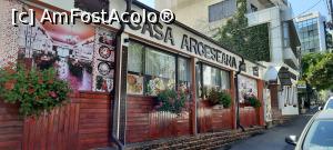 [P01] Pitești, Restaurantul Casa Argeșeană, Fațada din Bulevardul Eroilor » foto by mprofeanu
 - 
<span class="allrVoted glyphicon glyphicon-heart hidden" id="av1389364"></span>
<a class="m-l-10 hidden" id="sv1389364" onclick="voting_Foto_DelVot(,1389364,8103)" role="button">șterge vot <span class="glyphicon glyphicon-remove"></span></a>
<a id="v91389364" class=" c-red"  onclick="voting_Foto_SetVot(1389364)" role="button"><span class="glyphicon glyphicon-heart-empty"></span> <b>LIKE</b> = Votează poza</a> <img class="hidden"  id="f1389364W9" src="/imagini/loader.gif" border="0" /><span class="AjErrMes hidden" id="e1389364ErM"></span>