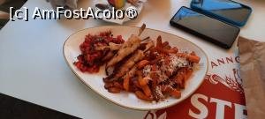 [P11] Pitești, Restaurantul Garden Pub, Frigărui de curcan cu cartofi dulci cu parmezan și salată picantă de roșii » foto by mprofeanu
 - 
<span class="allrVoted glyphicon glyphicon-heart hidden" id="av1391515"></span>
<a class="m-l-10 hidden" id="sv1391515" onclick="voting_Foto_DelVot(,1391515,8103)" role="button">șterge vot <span class="glyphicon glyphicon-remove"></span></a>
<a id="v91391515" class=" c-red"  onclick="voting_Foto_SetVot(1391515)" role="button"><span class="glyphicon glyphicon-heart-empty"></span> <b>LIKE</b> = Votează poza</a> <img class="hidden"  id="f1391515W9" src="/imagini/loader.gif" border="0" /><span class="AjErrMes hidden" id="e1391515ErM"></span>