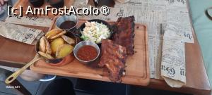 [P15] Pitești, Bistroul-Cafenea „Bibliotheque”, Coaste slow cooked cu cartofi rondele » foto by mprofeanu
 - 
<span class="allrVoted glyphicon glyphicon-heart hidden" id="av1502201"></span>
<a class="m-l-10 hidden" id="sv1502201" onclick="voting_Foto_DelVot(,1502201,8103)" role="button">șterge vot <span class="glyphicon glyphicon-remove"></span></a>
<a id="v91502201" class=" c-red"  onclick="voting_Foto_SetVot(1502201)" role="button"><span class="glyphicon glyphicon-heart-empty"></span> <b>LIKE</b> = Votează poza</a> <img class="hidden"  id="f1502201W9" src="/imagini/loader.gif" border="0" /><span class="AjErrMes hidden" id="e1502201ErM"></span>