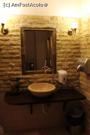 [P28] Piteşti, Garden Pub, Grupul social, ambianţă veche » foto by mprofeanu
 - 
<span class="allrVoted glyphicon glyphicon-heart hidden" id="av932459"></span>
<a class="m-l-10 hidden" id="sv932459" onclick="voting_Foto_DelVot(,932459,8103)" role="button">șterge vot <span class="glyphicon glyphicon-remove"></span></a>
<a id="v9932459" class=" c-red"  onclick="voting_Foto_SetVot(932459)" role="button"><span class="glyphicon glyphicon-heart-empty"></span> <b>LIKE</b> = Votează poza</a> <img class="hidden"  id="f932459W9" src="/imagini/loader.gif" border="0" /><span class="AjErrMes hidden" id="e932459ErM"></span>