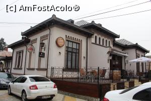 [P03] Piteşti, Garden Pub ziua, văzută din stradă » foto by mprofeanu
 - 
<span class="allrVoted glyphicon glyphicon-heart hidden" id="av932434"></span>
<a class="m-l-10 hidden" id="sv932434" onclick="voting_Foto_DelVot(,932434,8103)" role="button">șterge vot <span class="glyphicon glyphicon-remove"></span></a>
<a id="v9932434" class=" c-red"  onclick="voting_Foto_SetVot(932434)" role="button"><span class="glyphicon glyphicon-heart-empty"></span> <b>LIKE</b> = Votează poza</a> <img class="hidden"  id="f932434W9" src="/imagini/loader.gif" border="0" /><span class="AjErrMes hidden" id="e932434ErM"></span>