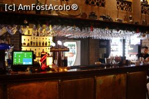[P07] Piteşti, Garden Pub, Barul împodobit cu obiecte vechi, dar cu dotări moderne » foto by mprofeanu
 - 
<span class="allrVoted glyphicon glyphicon-heart hidden" id="av932438"></span>
<a class="m-l-10 hidden" id="sv932438" onclick="voting_Foto_DelVot(,932438,8103)" role="button">șterge vot <span class="glyphicon glyphicon-remove"></span></a>
<a id="v9932438" class=" c-red"  onclick="voting_Foto_SetVot(932438)" role="button"><span class="glyphicon glyphicon-heart-empty"></span> <b>LIKE</b> = Votează poza</a> <img class="hidden"  id="f932438W9" src="/imagini/loader.gif" border="0" /><span class="AjErrMes hidden" id="e932438ErM"></span>