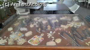 [P01] masa vitrina La dolce vita » foto by Yolanda
 - 
<span class="allrVoted glyphicon glyphicon-heart hidden" id="av1413917"></span>
<a class="m-l-10 hidden" id="sv1413917" onclick="voting_Foto_DelVot(,1413917,8103)" role="button">șterge vot <span class="glyphicon glyphicon-remove"></span></a>
<a id="v91413917" class=" c-red"  onclick="voting_Foto_SetVot(1413917)" role="button"><span class="glyphicon glyphicon-heart-empty"></span> <b>LIKE</b> = Votează poza</a> <img class="hidden"  id="f1413917W9" src="/imagini/loader.gif" border="0" /><span class="AjErrMes hidden" id="e1413917ErM"></span>