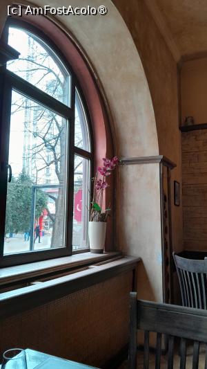 [P06] interior restaurant » foto by Yolanda
 - 
<span class="allrVoted glyphicon glyphicon-heart hidden" id="av1413922"></span>
<a class="m-l-10 hidden" id="sv1413922" onclick="voting_Foto_DelVot(,1413922,8103)" role="button">șterge vot <span class="glyphicon glyphicon-remove"></span></a>
<a id="v91413922" class=" c-red"  onclick="voting_Foto_SetVot(1413922)" role="button"><span class="glyphicon glyphicon-heart-empty"></span> <b>LIKE</b> = Votează poza</a> <img class="hidden"  id="f1413922W9" src="/imagini/loader.gif" border="0" /><span class="AjErrMes hidden" id="e1413922ErM"></span>