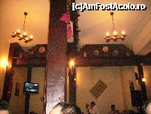 [P10] Decor popular si traditional pe peretii ialti ai restaurantului Casa Argeseana. » foto by anadragusin
 - 
<span class="allrVoted glyphicon glyphicon-heart hidden" id="av172261"></span>
<a class="m-l-10 hidden" id="sv172261" onclick="voting_Foto_DelVot(,172261,8103)" role="button">șterge vot <span class="glyphicon glyphicon-remove"></span></a>
<a id="v9172261" class=" c-red"  onclick="voting_Foto_SetVot(172261)" role="button"><span class="glyphicon glyphicon-heart-empty"></span> <b>LIKE</b> = Votează poza</a> <img class="hidden"  id="f172261W9" src="/imagini/loader.gif" border="0" /><span class="AjErrMes hidden" id="e172261ErM"></span>