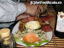 [P12] Specialitatea Casei Argesene- Platoul Domnesc: varza calita cu afumatura, coasta de porc, carnat taranesc, creier de porc, in strachina mica bulz si bineinteles un ardei iute- 20 lei » foto by anadragusin
 - 
<span class="allrVoted glyphicon glyphicon-heart hidden" id="av172263"></span>
<a class="m-l-10 hidden" id="sv172263" onclick="voting_Foto_DelVot(,172263,8103)" role="button">șterge vot <span class="glyphicon glyphicon-remove"></span></a>
<a id="v9172263" class=" c-red"  onclick="voting_Foto_SetVot(172263)" role="button"><span class="glyphicon glyphicon-heart-empty"></span> <b>LIKE</b> = Votează poza</a> <img class="hidden"  id="f172263W9" src="/imagini/loader.gif" border="0" /><span class="AjErrMes hidden" id="e172263ErM"></span>