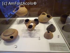 [P08] Vitrină cu obiecte din lut - Muzeul Județean Teleorman.  » foto by tata123 🔱
 - 
<span class="allrVoted glyphicon glyphicon-heart hidden" id="av1035140"></span>
<a class="m-l-10 hidden" id="sv1035140" onclick="voting_Foto_DelVot(,1035140,8118)" role="button">șterge vot <span class="glyphicon glyphicon-remove"></span></a>
<a id="v91035140" class=" c-red"  onclick="voting_Foto_SetVot(1035140)" role="button"><span class="glyphicon glyphicon-heart-empty"></span> <b>LIKE</b> = Votează poza</a> <img class="hidden"  id="f1035140W9" src="/imagini/loader.gif" border="0" /><span class="AjErrMes hidden" id="e1035140ErM"></span>