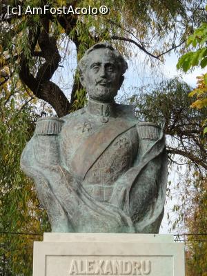 [P16] Prim plan - Bustul lui Alexandru Dimitrie Ghica, inaugurat în 2015.  » foto by tata123 🔱
 - 
<span class="allrVoted glyphicon glyphicon-heart hidden" id="av1037509"></span>
<a class="m-l-10 hidden" id="sv1037509" onclick="voting_Foto_DelVot(,1037509,8118)" role="button">șterge vot <span class="glyphicon glyphicon-remove"></span></a>
<a id="v91037509" class=" c-red"  onclick="voting_Foto_SetVot(1037509)" role="button"><span class="glyphicon glyphicon-heart-empty"></span> <b>LIKE</b> = Votează poza</a> <img class="hidden"  id="f1037509W9" src="/imagini/loader.gif" border="0" /><span class="AjErrMes hidden" id="e1037509ErM"></span>