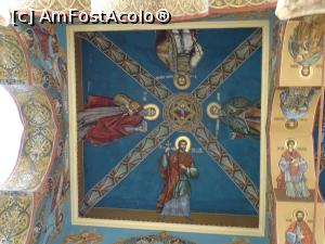 [P06] Pictură în pridvor - Catedrala Episcopală „Sf. Ierarh Alexandru”.  » foto by tata123 🔱
 - 
<span class="allrVoted glyphicon glyphicon-heart hidden" id="av1037490"></span>
<a class="m-l-10 hidden" id="sv1037490" onclick="voting_Foto_DelVot(,1037490,8118)" role="button">șterge vot <span class="glyphicon glyphicon-remove"></span></a>
<a id="v91037490" class=" c-red"  onclick="voting_Foto_SetVot(1037490)" role="button"><span class="glyphicon glyphicon-heart-empty"></span> <b>LIKE</b> = Votează poza</a> <img class="hidden"  id="f1037490W9" src="/imagini/loader.gif" border="0" /><span class="AjErrMes hidden" id="e1037490ErM"></span>