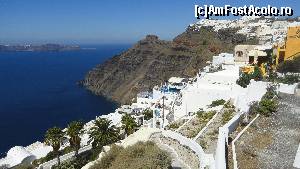 [P20] Vedere dinspre Firostefani spre Imerovigli si Caldera » foto by zuftim
 - 
<span class="allrVoted glyphicon glyphicon-heart hidden" id="av578300"></span>
<a class="m-l-10 hidden" id="sv578300" onclick="voting_Foto_DelVot(,578300,8128)" role="button">șterge vot <span class="glyphicon glyphicon-remove"></span></a>
<a id="v9578300" class=" c-red"  onclick="voting_Foto_SetVot(578300)" role="button"><span class="glyphicon glyphicon-heart-empty"></span> <b>LIKE</b> = Votează poza</a> <img class="hidden"  id="f578300W9" src="/imagini/loader.gif" border="0" /><span class="AjErrMes hidden" id="e578300ErM"></span>