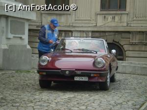 [P16] Alfa Romeo (cu Julieta-copilot) la arbitrul care validează sosirea din raliu » foto by Mihai18
 - 
<span class="allrVoted glyphicon glyphicon-heart hidden" id="av1068353"></span>
<a class="m-l-10 hidden" id="sv1068353" onclick="voting_Foto_DelVot(,1068353,8128)" role="button">șterge vot <span class="glyphicon glyphicon-remove"></span></a>
<a id="v91068353" class=" c-red"  onclick="voting_Foto_SetVot(1068353)" role="button"><span class="glyphicon glyphicon-heart-empty"></span> <b>LIKE</b> = Votează poza</a> <img class="hidden"  id="f1068353W9" src="/imagini/loader.gif" border="0" /><span class="AjErrMes hidden" id="e1068353ErM"></span>