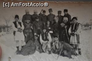[P03] Străbunicul meu, în Rusia - 1942. Nu s-a mai întors din război.  » foto by TraianS
 - 
<span class="allrVoted glyphicon glyphicon-heart hidden" id="av977941"></span>
<a class="m-l-10 hidden" id="sv977941" onclick="voting_Foto_DelVot(,977941,8129)" role="button">șterge vot <span class="glyphicon glyphicon-remove"></span></a>
<a id="v9977941" class=" c-red"  onclick="voting_Foto_SetVot(977941)" role="button"><span class="glyphicon glyphicon-heart-empty"></span> <b>LIKE</b> = Votează poza</a> <img class="hidden"  id="f977941W9" src="/imagini/loader.gif" border="0" /><span class="AjErrMes hidden" id="e977941ErM"></span>