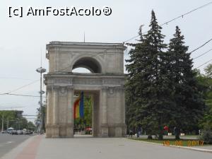 [P16] Chișinău - Aproape de Catedrală, Arcul de Triumf.  » foto by iulianic
 - 
<span class="allrVoted glyphicon glyphicon-heart hidden" id="av1155783"></span>
<a class="m-l-10 hidden" id="sv1155783" onclick="voting_Foto_DelVot(,1155783,8129)" role="button">șterge vot <span class="glyphicon glyphicon-remove"></span></a>
<a id="v91155783" class=" c-red"  onclick="voting_Foto_SetVot(1155783)" role="button"><span class="glyphicon glyphicon-heart-empty"></span> <b>LIKE</b> = Votează poza</a> <img class="hidden"  id="f1155783W9" src="/imagini/loader.gif" border="0" /><span class="AjErrMes hidden" id="e1155783ErM"></span>