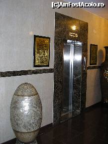 [P38] lift hotel » foto by alin73*
 - 
<span class="allrVoted glyphicon glyphicon-heart hidden" id="av173152"></span>
<a class="m-l-10 hidden" id="sv173152" onclick="voting_Foto_DelVot(,173152,8162)" role="button">șterge vot <span class="glyphicon glyphicon-remove"></span></a>
<a id="v9173152" class=" c-red"  onclick="voting_Foto_SetVot(173152)" role="button"><span class="glyphicon glyphicon-heart-empty"></span> <b>LIKE</b> = Votează poza</a> <img class="hidden"  id="f173152W9" src="/imagini/loader.gif" border="0" /><span class="AjErrMes hidden" id="e173152ErM"></span>