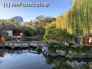 [P83] Chinese Garden of Friendship din Sydney-în fundal nu sînt munțo,sînt diferite clădiri din Sydney » foto by AZE
 - 
<span class="allrVoted glyphicon glyphicon-heart hidden" id="av1379520"></span>
<a class="m-l-10 hidden" id="sv1379520" onclick="voting_Foto_DelVot(,1379520,8165)" role="button">șterge vot <span class="glyphicon glyphicon-remove"></span></a>
<a id="v91379520" class=" c-red"  onclick="voting_Foto_SetVot(1379520)" role="button"><span class="glyphicon glyphicon-heart-empty"></span> <b>LIKE</b> = Votează poza</a> <img class="hidden"  id="f1379520W9" src="/imagini/loader.gif" border="0" /><span class="AjErrMes hidden" id="e1379520ErM"></span>