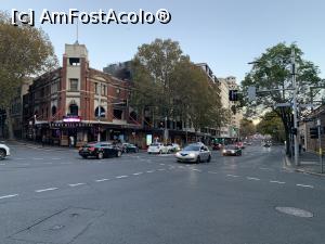 [P11] Centru Sydney,intersecție și clădiri istorice » foto by AZE
 - 
<span class="allrVoted glyphicon glyphicon-heart hidden" id="av1387945"></span>
<a class="m-l-10 hidden" id="sv1387945" onclick="voting_Foto_DelVot(,1387945,8165)" role="button">șterge vot <span class="glyphicon glyphicon-remove"></span></a>
<a id="v91387945" class=" c-red"  onclick="voting_Foto_SetVot(1387945)" role="button"><span class="glyphicon glyphicon-heart-empty"></span> <b>LIKE</b> = Votează poza</a> <img class="hidden"  id="f1387945W9" src="/imagini/loader.gif" border="0" /><span class="AjErrMes hidden" id="e1387945ErM"></span>