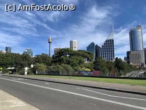 [P20] Deutsche Bank și Salesforce,la stânga/mijloc  în fundal Sydney Eye » foto by AZE
 - 
<span class="allrVoted glyphicon glyphicon-heart hidden" id="av1408976"></span>
<a class="m-l-10 hidden" id="sv1408976" onclick="voting_Foto_DelVot(,1408976,8165)" role="button">șterge vot <span class="glyphicon glyphicon-remove"></span></a>
<a id="v91408976" class=" c-red"  onclick="voting_Foto_SetVot(1408976)" role="button"><span class="glyphicon glyphicon-heart-empty"></span> <b>LIKE</b> = Votează poza</a> <img class="hidden"  id="f1408976W9" src="/imagini/loader.gif" border="0" /><span class="AjErrMes hidden" id="e1408976ErM"></span>