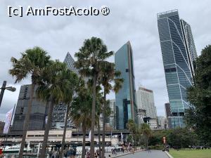 [P43] Gateway Plaza și Salesforce Tower » foto by AZE
 - 
<span class="allrVoted glyphicon glyphicon-heart hidden" id="av1408999"></span>
<a class="m-l-10 hidden" id="sv1408999" onclick="voting_Foto_DelVot(,1408999,8165)" role="button">șterge vot <span class="glyphicon glyphicon-remove"></span></a>
<a id="v91408999" class=" c-red"  onclick="voting_Foto_SetVot(1408999)" role="button"><span class="glyphicon glyphicon-heart-empty"></span> <b>LIKE</b> = Votează poza</a> <img class="hidden"  id="f1408999W9" src="/imagini/loader.gif" border="0" /><span class="AjErrMes hidden" id="e1408999ErM"></span>