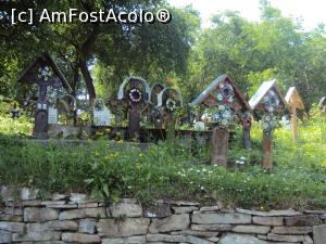 [P28] 28. Unele cruci îmi atrag în mod deosebit atenția.  » foto by msnd
 - 
<span class="allrVoted glyphicon glyphicon-heart hidden" id="av1144963"></span>
<a class="m-l-10 hidden" id="sv1144963" onclick="voting_Foto_DelVot(,1144963,8168)" role="button">șterge vot <span class="glyphicon glyphicon-remove"></span></a>
<a id="v91144963" class=" c-red"  onclick="voting_Foto_SetVot(1144963)" role="button"><span class="glyphicon glyphicon-heart-empty"></span> <b>LIKE</b> = Votează poza</a> <img class="hidden"  id="f1144963W9" src="/imagini/loader.gif" border="0" /><span class="AjErrMes hidden" id="e1144963ErM"></span>