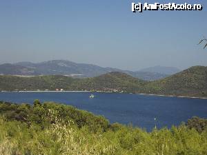 [P08] Unul din golfurile superbe din Evia.  » foto by Carmen Ion
 - 
<span class="allrVoted glyphicon glyphicon-heart hidden" id="av689598"></span>
<a class="m-l-10 hidden" id="sv689598" onclick="voting_Foto_DelVot(,689598,8175)" role="button">șterge vot <span class="glyphicon glyphicon-remove"></span></a>
<a id="v9689598" class=" c-red"  onclick="voting_Foto_SetVot(689598)" role="button"><span class="glyphicon glyphicon-heart-empty"></span> <b>LIKE</b> = Votează poza</a> <img class="hidden"  id="f689598W9" src="/imagini/loader.gif" border="0" /><span class="AjErrMes hidden" id="e689598ErM"></span>