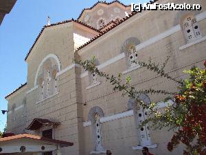 [P21] Biserica Sf Ioan Rusul din Prokopi.  » foto by Carmen Ion
 - 
<span class="allrVoted glyphicon glyphicon-heart hidden" id="av689855"></span>
<a class="m-l-10 hidden" id="sv689855" onclick="voting_Foto_DelVot(,689855,8175)" role="button">șterge vot <span class="glyphicon glyphicon-remove"></span></a>
<a id="v9689855" class=" c-red"  onclick="voting_Foto_SetVot(689855)" role="button"><span class="glyphicon glyphicon-heart-empty"></span> <b>LIKE</b> = Votează poza</a> <img class="hidden"  id="f689855W9" src="/imagini/loader.gif" border="0" /><span class="AjErrMes hidden" id="e689855ErM"></span>