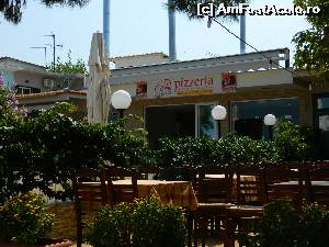 [P22] Pizzeria 'La Bene' din Pefki, Evia » foto by ileanaxperta*
 - 
<span class="allrVoted glyphicon glyphicon-heart hidden" id="av537873"></span>
<a class="m-l-10 hidden" id="sv537873" onclick="voting_Foto_DelVot(,537873,8175)" role="button">șterge vot <span class="glyphicon glyphicon-remove"></span></a>
<a id="v9537873" class=" c-red"  onclick="voting_Foto_SetVot(537873)" role="button"><span class="glyphicon glyphicon-heart-empty"></span> <b>LIKE</b> = Votează poza</a> <img class="hidden"  id="f537873W9" src="/imagini/loader.gif" border="0" /><span class="AjErrMes hidden" id="e537873ErM"></span>