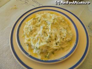 [P16] Traditionala si atat de delicioasa salata Tzatziki, la restaurantul din Orei, Evia » foto by ileanaxperta*
 - 
<span class="allrVoted glyphicon glyphicon-heart hidden" id="av542383"></span>
<a class="m-l-10 hidden" id="sv542383" onclick="voting_Foto_DelVot(,542383,8175)" role="button">șterge vot <span class="glyphicon glyphicon-remove"></span></a>
<a id="v9542383" class=" c-red"  onclick="voting_Foto_SetVot(542383)" role="button"><span class="glyphicon glyphicon-heart-empty"></span> <b>LIKE</b> = Votează poza</a> <img class="hidden"  id="f542383W9" src="/imagini/loader.gif" border="0" /><span class="AjErrMes hidden" id="e542383ErM"></span>