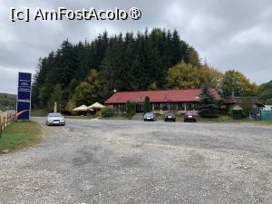 [P01] Restaurant Pasul Buzăului,intrare dinspre șosea » foto by AZE
 - 
<span class="allrVoted glyphicon glyphicon-heart hidden" id="av1393498"></span>
<a class="m-l-10 hidden" id="sv1393498" onclick="voting_Foto_DelVot(,1393498,8187)" role="button">șterge vot <span class="glyphicon glyphicon-remove"></span></a>
<a id="v91393498" class=" c-red"  onclick="voting_Foto_SetVot(1393498)" role="button"><span class="glyphicon glyphicon-heart-empty"></span> <b>LIKE</b> = Votează poza</a> <img class="hidden"  id="f1393498W9" src="/imagini/loader.gif" border="0" /><span class="AjErrMes hidden" id="e1393498ErM"></span>