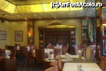 [P32] Decorul mai putin obisnuit pt. o sala de masa, cu un fel de biblioteca a restaurantului de la hotelul Ramada Britania » foto by ileanaxperta*
 - 
<span class="allrVoted glyphicon glyphicon-heart hidden" id="av174630"></span>
<a class="m-l-10 hidden" id="sv174630" onclick="voting_Foto_DelVot(,174630,8197)" role="button">șterge vot <span class="glyphicon glyphicon-remove"></span></a>
<a id="v9174630" class=" c-red"  onclick="voting_Foto_SetVot(174630)" role="button"><span class="glyphicon glyphicon-heart-empty"></span> <b>LIKE</b> = Votează poza</a> <img class="hidden"  id="f174630W9" src="/imagini/loader.gif" border="0" /><span class="AjErrMes hidden" id="e174630ErM"></span>