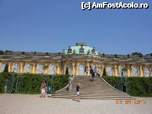 [P05] Potsdam - Palatul Sanssouci, vedere din parc.  » foto by iulianic
 - 
<span class="allrVoted glyphicon glyphicon-heart hidden" id="av488311"></span>
<a class="m-l-10 hidden" id="sv488311" onclick="voting_Foto_DelVot(,488311,8200)" role="button">șterge vot <span class="glyphicon glyphicon-remove"></span></a>
<a id="v9488311" class=" c-red"  onclick="voting_Foto_SetVot(488311)" role="button"><span class="glyphicon glyphicon-heart-empty"></span> <b>LIKE</b> = Votează poza</a> <img class="hidden"  id="f488311W9" src="/imagini/loader.gif" border="0" /><span class="AjErrMes hidden" id="e488311ErM"></span>