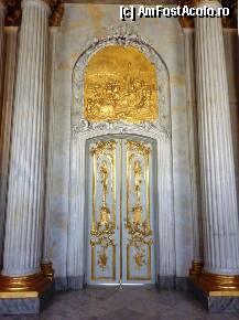 [P25] palatul Sans Souci: din holul de intrare, o ușă duce direct către zona privată a suveranului » foto by mariana.olaru
 - 
<span class="allrVoted glyphicon glyphicon-heart hidden" id="av180541"></span>
<a class="m-l-10 hidden" id="sv180541" onclick="voting_Foto_DelVot(,180541,8200)" role="button">șterge vot <span class="glyphicon glyphicon-remove"></span></a>
<a id="v9180541" class=" c-red"  onclick="voting_Foto_SetVot(180541)" role="button"><span class="glyphicon glyphicon-heart-empty"></span> <b>LIKE</b> = Votează poza</a> <img class="hidden"  id="f180541W9" src="/imagini/loader.gif" border="0" /><span class="AjErrMes hidden" id="e180541ErM"></span>