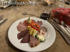 [P14] Restaurant Club Bucovina - aperitiv gustos la cina de sâmbătă » foto by nicole33
 - 
<span class="allrVoted glyphicon glyphicon-heart hidden" id="av1479195"></span>
<a class="m-l-10 hidden" id="sv1479195" onclick="voting_Foto_DelVot(,1479195,8210)" role="button">șterge vot <span class="glyphicon glyphicon-remove"></span></a>
<a id="v91479195" class=" c-red"  onclick="voting_Foto_SetVot(1479195)" role="button"><span class="glyphicon glyphicon-heart-empty"></span> <b>LIKE</b> = Votează poza</a> <img class="hidden"  id="f1479195W9" src="/imagini/loader.gif" border="0" /><span class="AjErrMes hidden" id="e1479195ErM"></span>