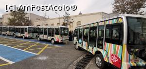 [P33] <strong>Stația de mașinuțe electrice</strong>, <strong>pe locul în care altă dată era fayton-ul, stația de calești.</strong> » foto by Aurici
 - 
<span class="allrVoted glyphicon glyphicon-heart hidden" id="av1216347"></span>
<a class="m-l-10 hidden" id="sv1216347" onclick="voting_Foto_DelVot(,1216347,8221)" role="button">șterge vot <span class="glyphicon glyphicon-remove"></span></a>
<a id="v91216347" class=" c-red"  onclick="voting_Foto_SetVot(1216347)" role="button"><span class="glyphicon glyphicon-heart-empty"></span> <b>LIKE</b> = Votează poza</a> <img class="hidden"  id="f1216347W9" src="/imagini/loader.gif" border="0" /><span class="AjErrMes hidden" id="e1216347ErM"></span>